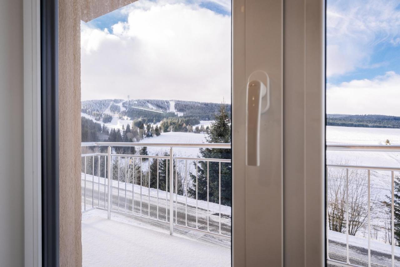 Apartment Hugo Klinovec Loučná pod Klínovcem Buitenkant foto